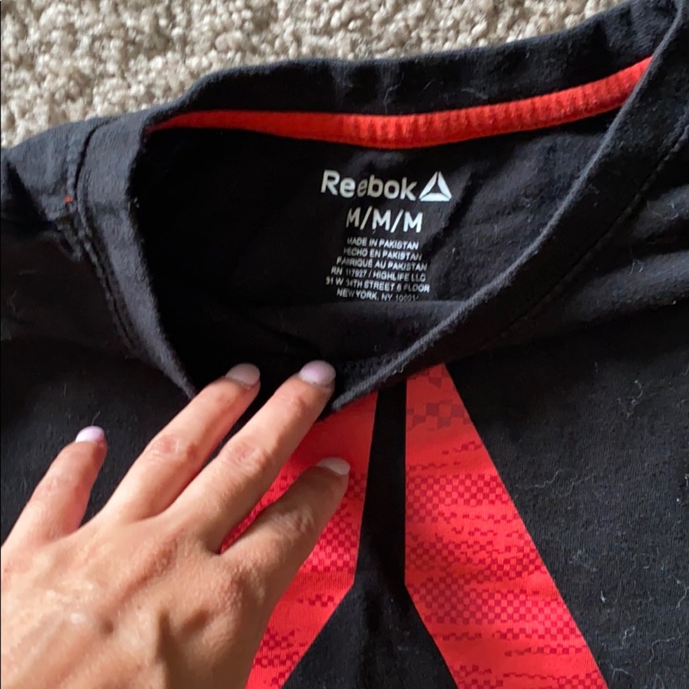 Men Reebok TShirt - Picture 2 of 2
